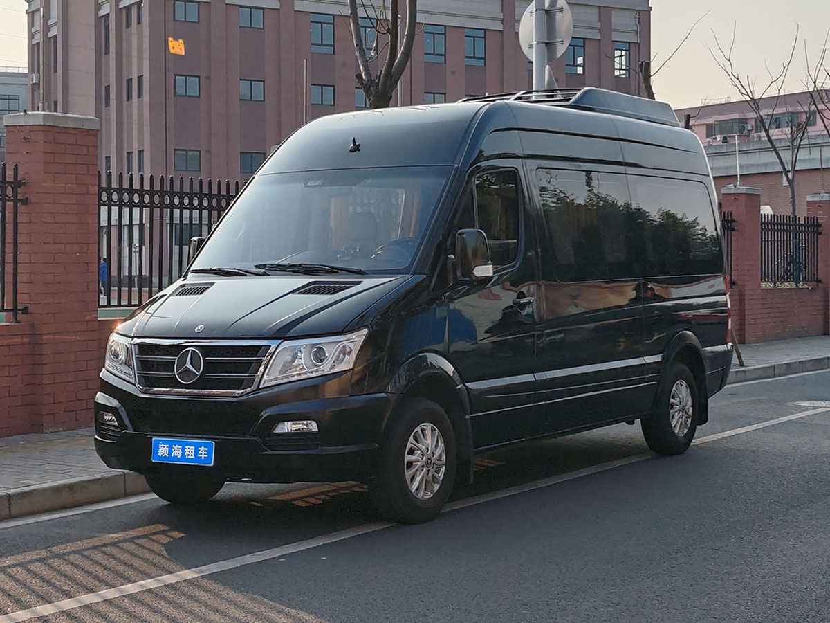 奔馳凌特商務(wù)車(chē)9座